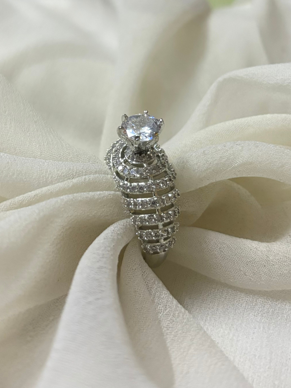 American diamond crown ring