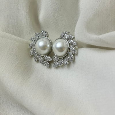 American diamond pearl stud