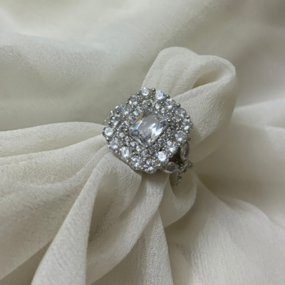 Adjustable cz ring