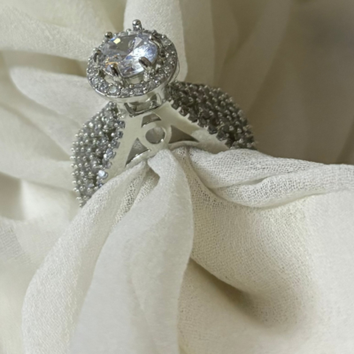 Adjustable crown ring