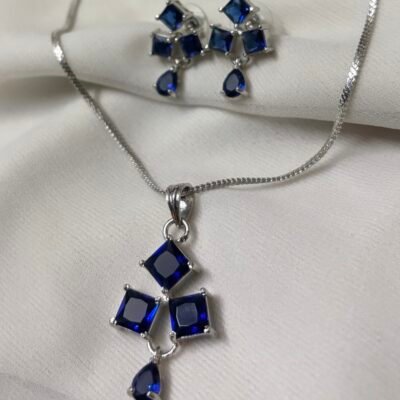 High Quality Cubic Zirconia Blue Pendant Set