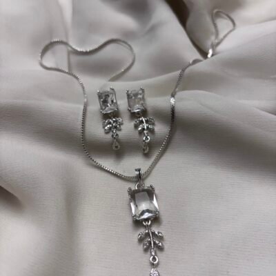 The Closet's Special Cubic Zirconia White Pendant Set