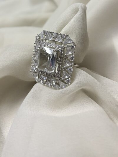 Adjustable cubic zirconia ring