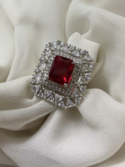 Adjustable cocktail ring