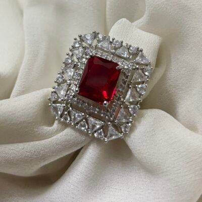 Adjustable cocktail ring
