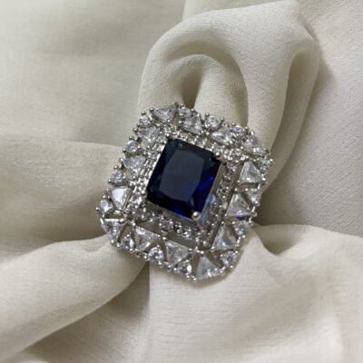 Adjustable cocktail ring