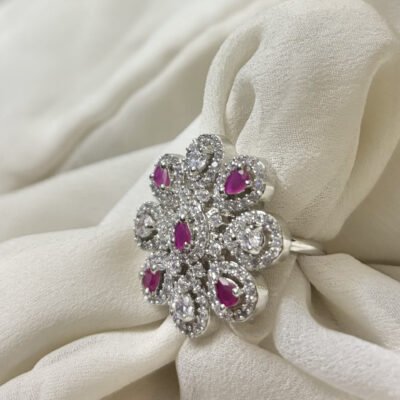 Adjustable cocktail ring