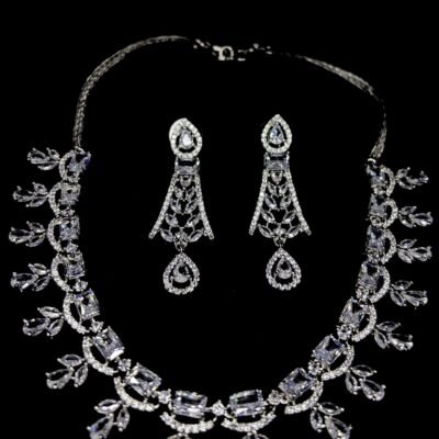 Rhodium-plated White Cubic Zirconia Handcrafted Premium Jewellery Set