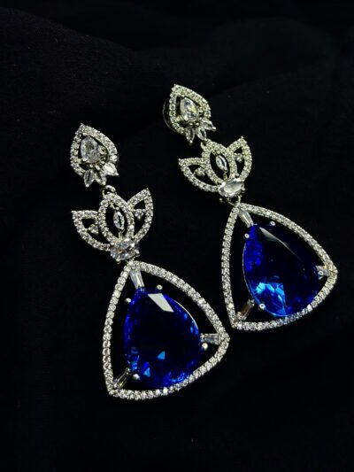 High quality cubic zirconia Aqua-blue dangler earring