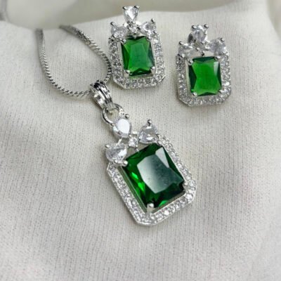 Cubic Zirconia Bottle-green Pendant Set